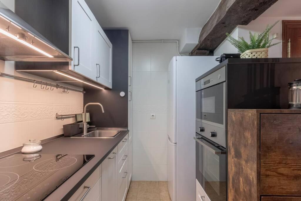 Precioso Apartamento En Antiguo Palacio Bilbao Kültér fotó