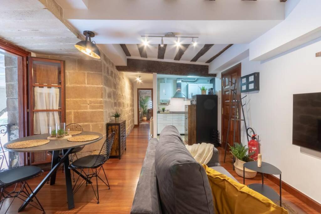 Precioso Apartamento En Antiguo Palacio Bilbao Kültér fotó